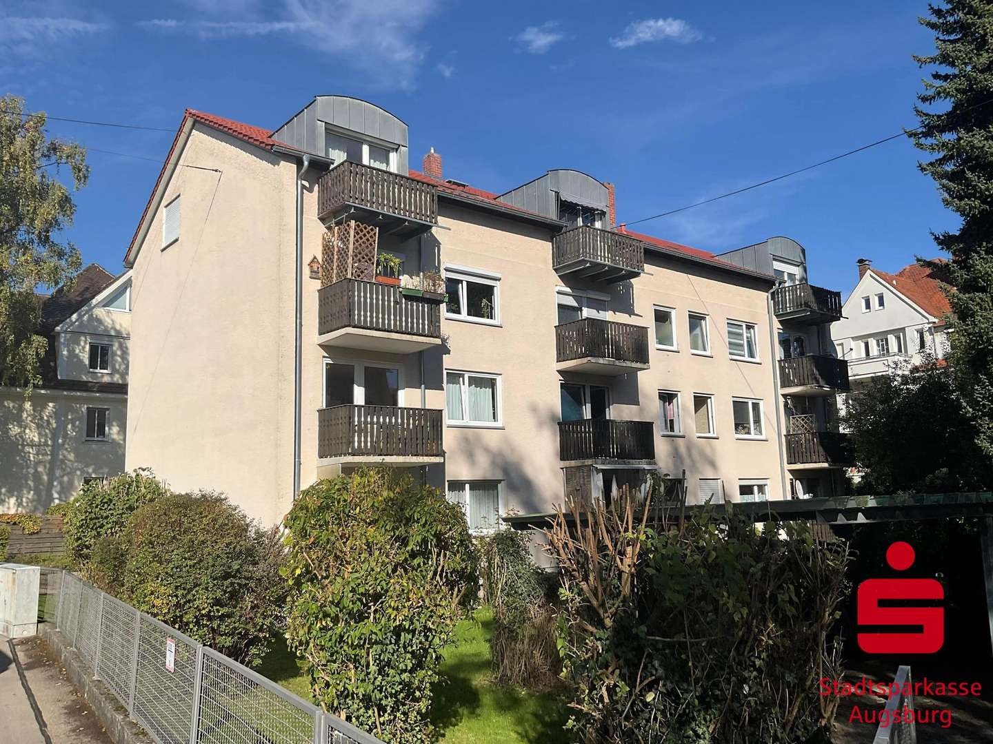 Außenansicht Außenansicht - Dachgeschosswohnung in 86157 Augsburg mit 47m² kaufen