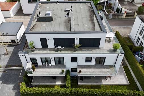 Außenansicht - Erdgeschosswohnung in 86551 Aichach mit 92m² kaufen