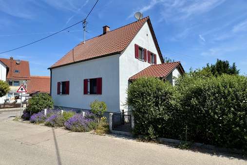 Außenansicht Außenansicht - Einfamilienhaus in 86444 Affing mit 91m² kaufen
