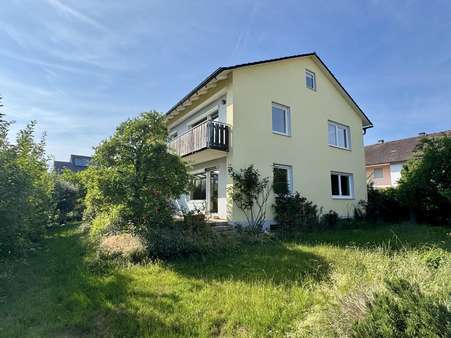 Außenansicht Außenansicht - Zweifamilienhaus in 86551 Aichach mit 186m² kaufen