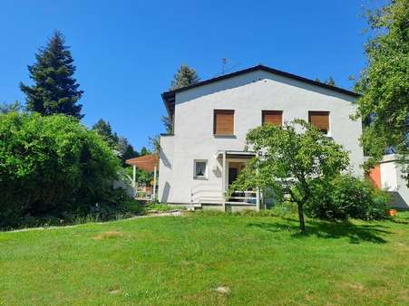 Ansicht Ost - Hauseingang - Einfamilienhaus in 86561 Aresing mit 207m² kaufen