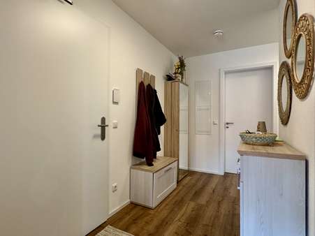 Flur - Etagenwohnung in 86558 Hohenwart mit 75m² mieten