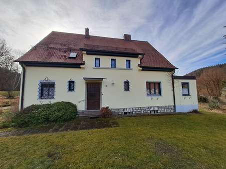 Hauseingang Nord - Einfamilienhaus in 92339 Beilngries mit 150m² kaufen