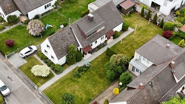 Luftbild - Doppelhaushälfte in 86551 Aichach mit 103m² kaufen