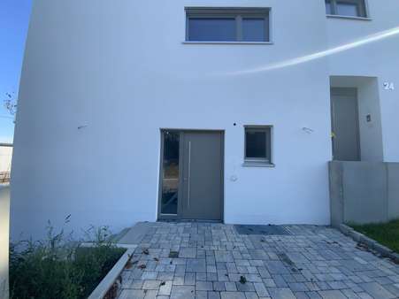Eingangsbereich - Doppelhaushälfte in 89312 Günzburg mit 139m² kaufen