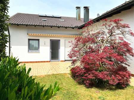 Gartenansicht - Zweifamilienhaus in 89343 Jettingen-Scheppach mit 231m² kaufen