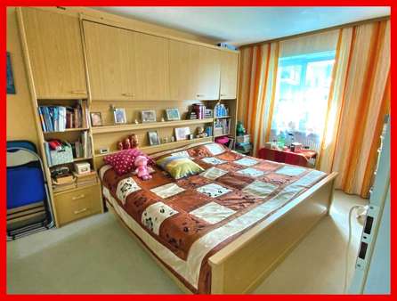 Schlafzimmer - Etagenwohnung in 89312 Günzburg mit 56m² kaufen