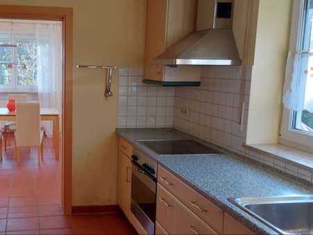 Küche Blick ins Esszimmer - Einfamilienhaus in 85049 Ingolstadt mit 130m² kaufen