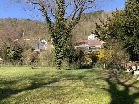 Blick von der Grünfläche - Maisonette-Wohnung in 85072 Eichstätt mit 87m² kaufen
