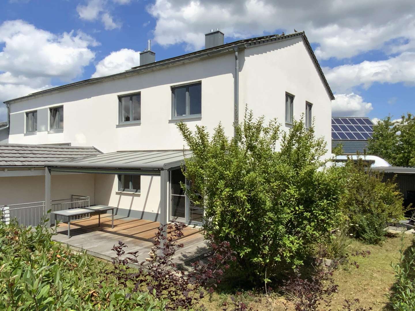 Hausanschrift mit Terrasse Hausanschrift mit Terrasse - Doppelhaushälfte in 85092 Kösching mit 123m² kaufen
