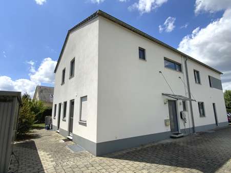 Süd-Ost-Seite Süd-Ost-Seite - Doppelhaushälfte in 85092 Kösching mit 123m² kaufen