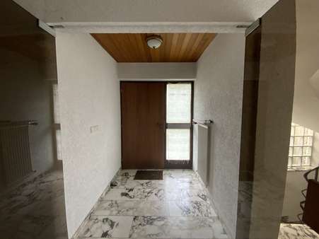 Eingangsbereich Eingangsbereich - Einfamilienhaus in 85053 Ingolstadt mit 192m² kaufen