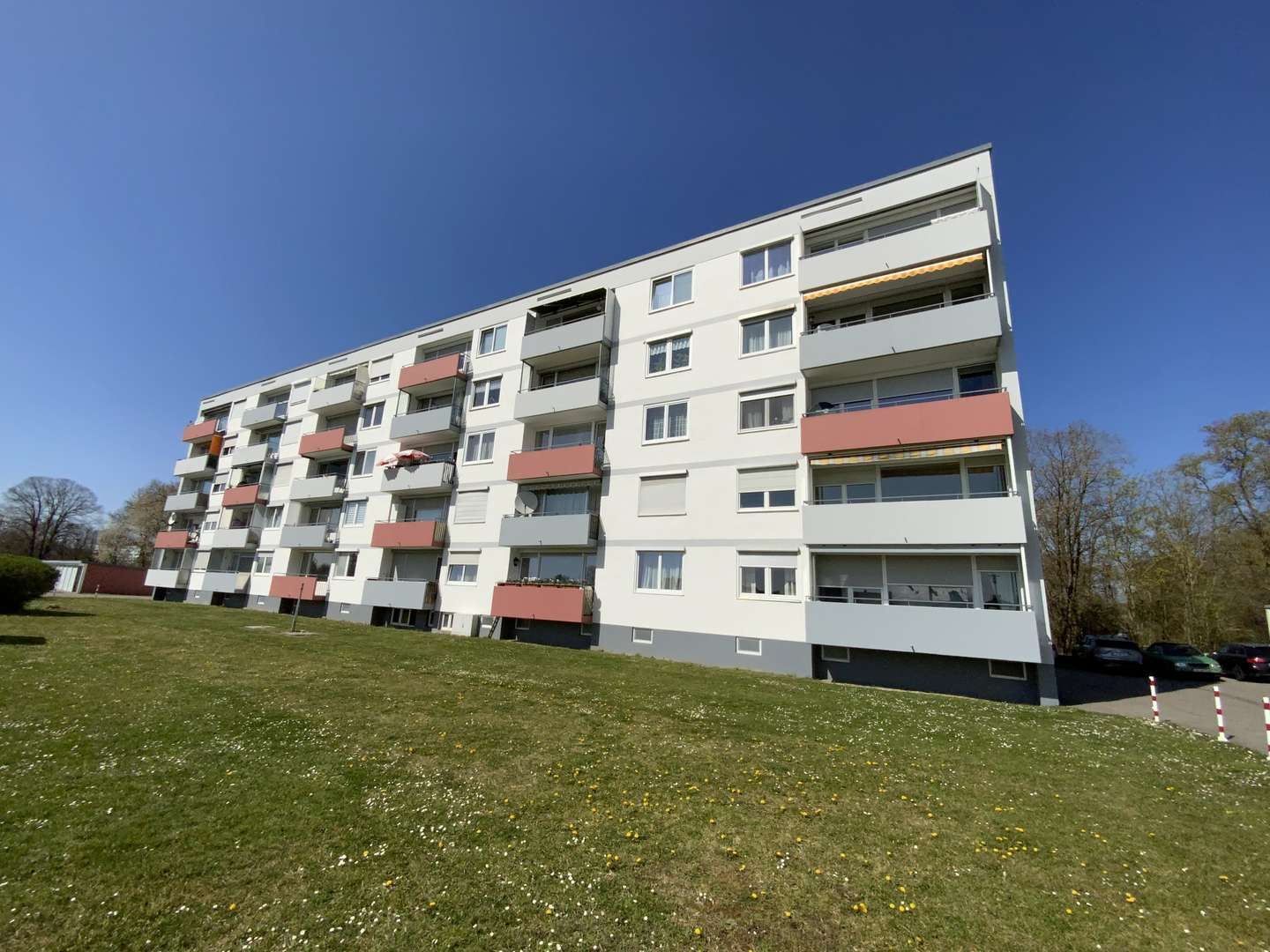 Hausansicht - Etagenwohnung in 85055 Ingolstadt mit 60m² kaufen