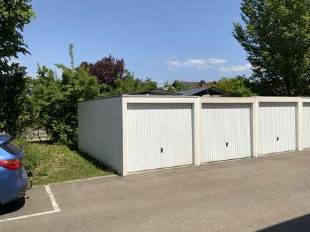 Garage und Stellplatz - Reihenmittelhaus in 85049 Ingolstadt mit 137m² kaufen