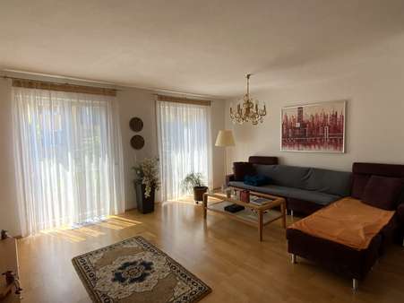 Wohnzimmer - Reihenmittelhaus in 85049 Ingolstadt mit 137m² kaufen