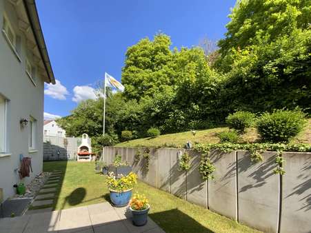 Südseite Garten - Reiheneckhaus in 85072 Eichstätt mit 110m² kaufen
