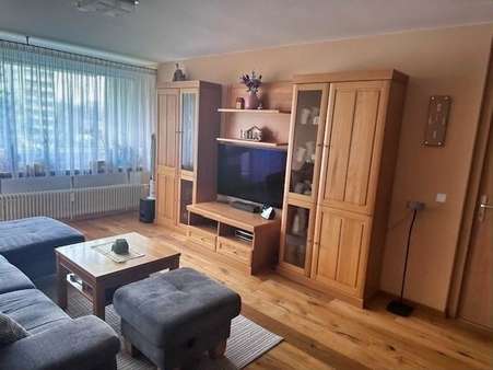 Wohnzimmer - Etagenwohnung in 85057 Ingolstadt mit 83m² kaufen