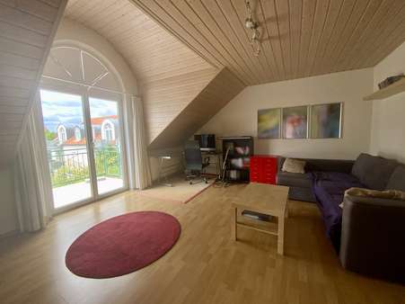 Wohnzimmer Wohnzimmer - Dachgeschosswohnung in 85051 Ingolstadt mit 55m² kaufen