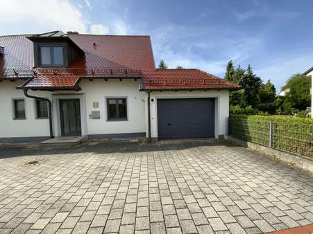 Nordansicht Nordansicht - Doppelhaushälfte in 85053 Ingolstadt mit 130m² kaufen