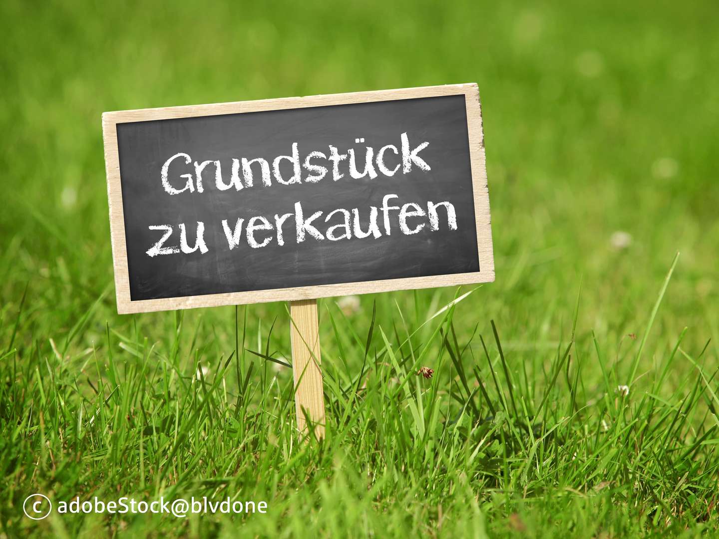 © adobeStock@blvdone © adobeStock@blvdone - Grundstück in 85051 Ingolstadt mit 921m² kaufen