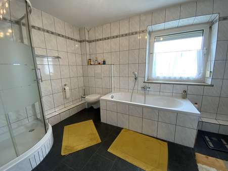 Badezimmer Badezimmer - Etagenwohnung in 85055 Ingolstadt mit 61m² kaufen