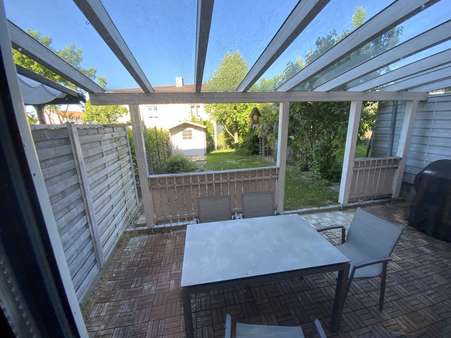 Pergola mit Westausrichtung - Reihenmittelhaus in 85072 Eichstätt mit 123m² kaufen