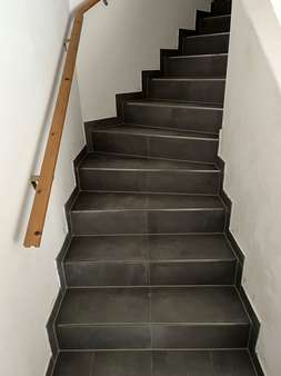 Treppe Treppe - Reiheneckhaus in 85084 Reichertshofen mit 160m² mieten