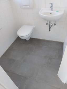 WC Erdgeschoss WC Erdgeschoss - Reiheneckhaus in 85084 Reichertshofen mit 160m² mieten