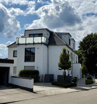 Außenansicht Außenansicht - Dachgeschosswohnung in 85051 Ingolstadt mit 56m² kaufen
