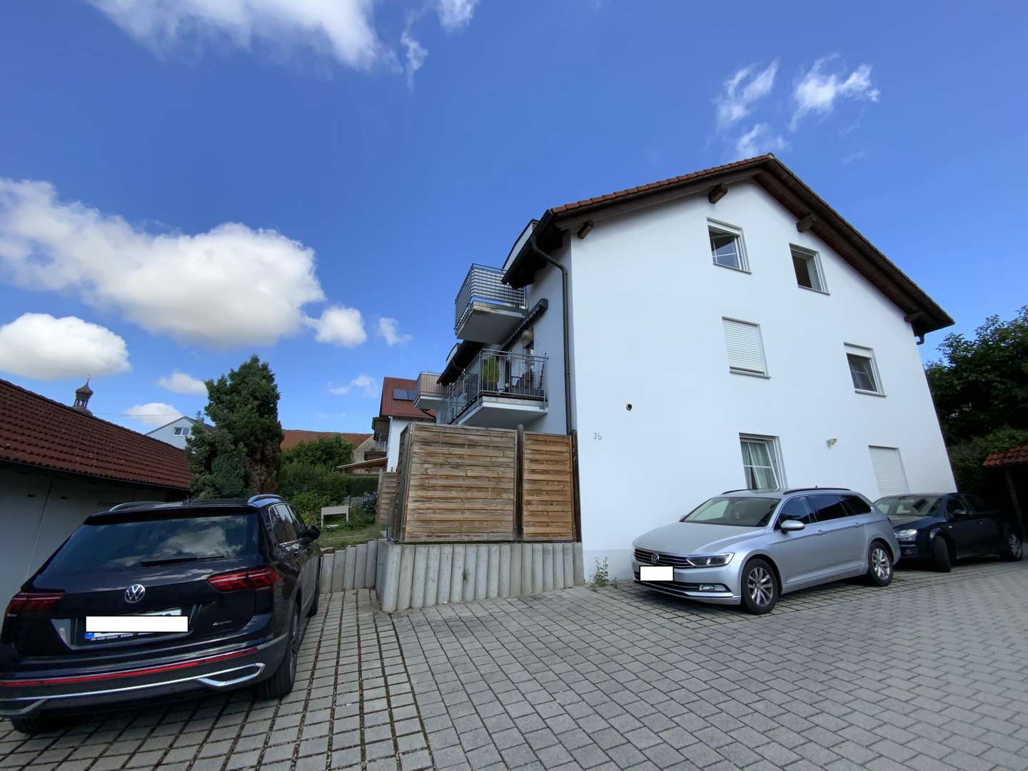 Hausansicht Hausansicht - Dachgeschosswohnung in 85139 Wettstetten mit 61m² mieten