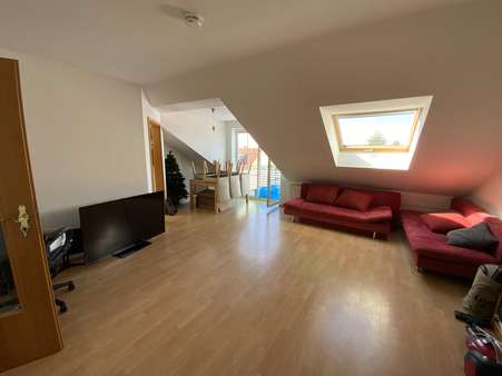 Wohnraum Ansicht 1 Wohnraum Ansicht 1 - Dachgeschosswohnung in 85139 Wettstetten mit 61m² mieten