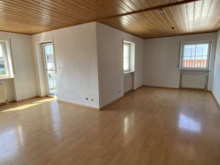 Wohnzimmer Wohnzimmer - Maisonette-Wohnung in 85077 Manching mit 69m² kaufen