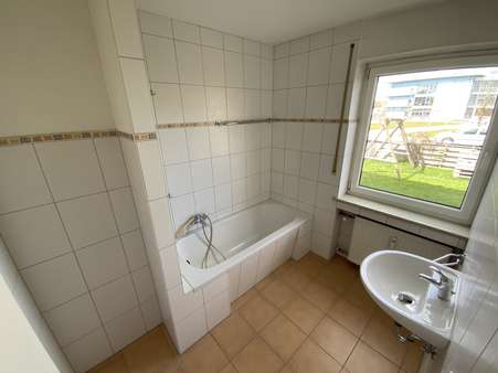 Bad im EG - Zweifamilienhaus in 85080 Gaimersheim mit 192m² kaufen