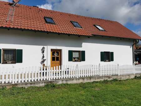 Hausansicht Eingang - Einfamilienhaus in 93333 Neustadt mit 150m² kaufen