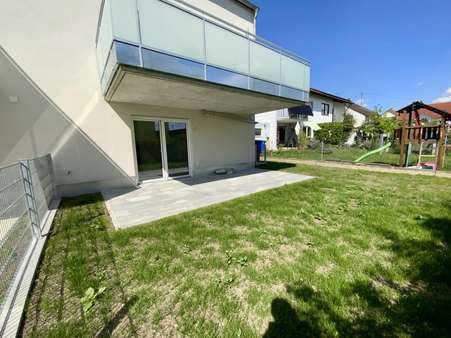 Gartenansicht vom Süden - Erdgeschosswohnung in 85051 Ingolstadt mit 76m² kaufen