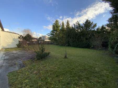 Gartenansicht vom Westen - Grundstück in 85049 Ingolstadt mit 977m² kaufen