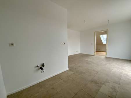 Blick von der Küche - Dachgeschosswohnung in 85051 Ingolstadt mit 68m² kaufen