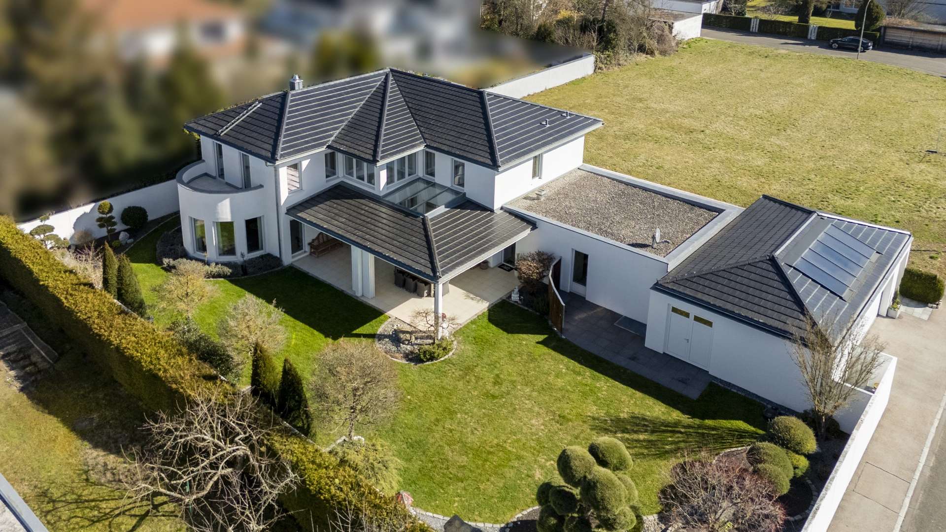 Ein Paradies für Ihre Familie! - Einfamilienhaus in 85049 Ingolstadt mit 335m² kaufen
