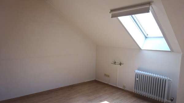 Schlafzimmer - Dachgeschosswohnung in 85072 Eichstätt mit 47m² mieten