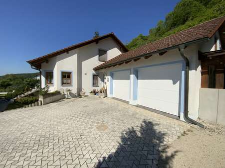 Ostseite Doppelgarage - Einfamilienhaus in 92339 Beilngries mit 199m² kaufen