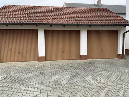 Mittlere Garage - Etagenwohnung in 85049 Ingolstadt mit 61m² kaufen