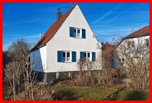 Grundstück mit Altbestand in ruhiger Wohngegend