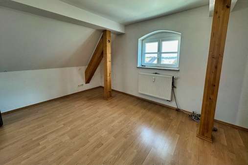 Wohnen Wohnen - Dachgeschosswohnung in 85290 Geisenfeld mit 107m² mieten