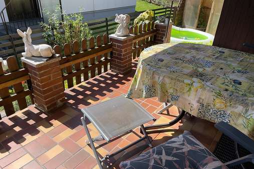 Terrasse Terrasse - Einfamilienhaus in 85307 Paunzhausen mit 98m² kaufen