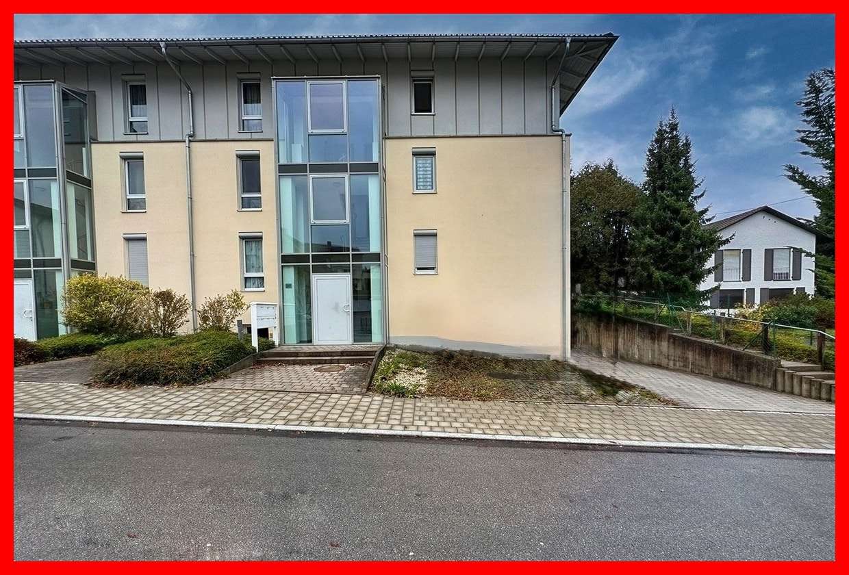 Außenansicht Außenansicht - Etagenwohnung in 85276 Pfaffenhofen mit 66m² kaufen