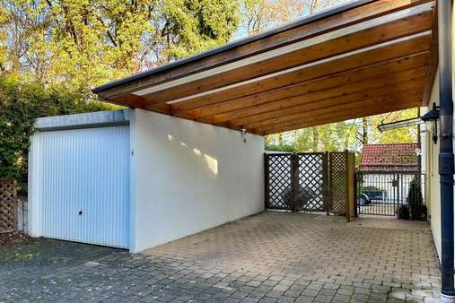 Garage und Carport Garage und Carport - Doppelhaushälfte in 85276 Pfaffenhofen mit 172m² kaufen