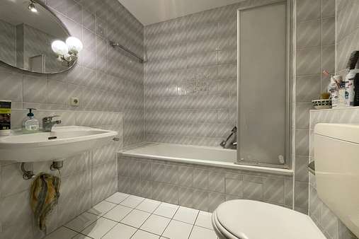 Bad Bad - Etagenwohnung in 85276 Pfaffenhofen mit 54m² kaufen