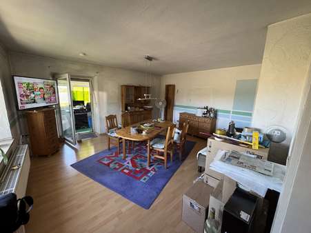 Wohnzimmer - Einfamilienhaus in 91809 Wellheim mit 135m² kaufen