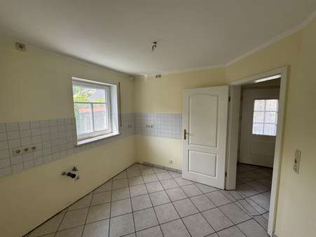 Küche - Doppelhaushälfte in 86633 Neuburg mit 140m² kaufen