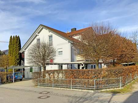 Außenaufnahme - Dachgeschosswohnung in 86633 Neuburg mit 53m² kaufen